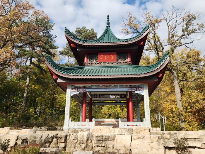 Xiang Jiang Pavilion-new roof